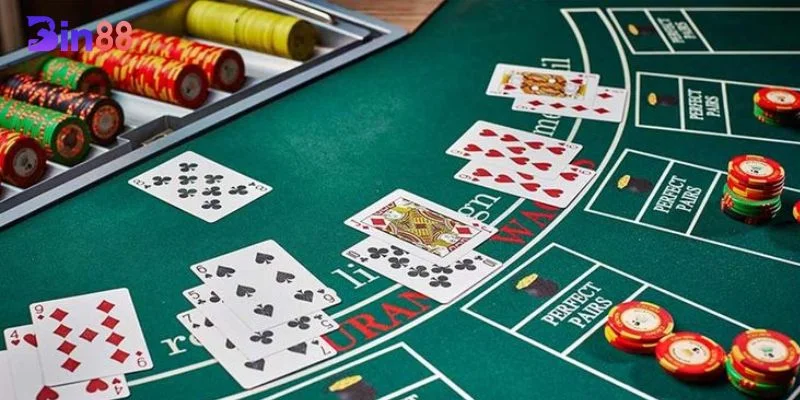 Trò chơi xì dách online tại nhà cái BIN88 từ lâu đã giàu sức hút.